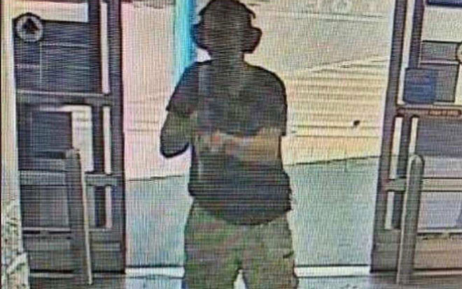 Xả súng ở siêu thị Mỹ: Ít nhất 20 người chết, 40 người bị thương Ảnh 2