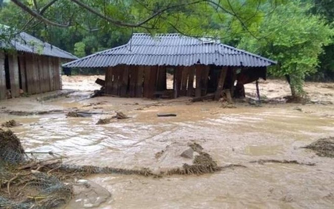 Mưa lũ tại Thanh Hóa: 16 người tại Quan Sơn vẫn đang bị mất liên lạc Ảnh 2