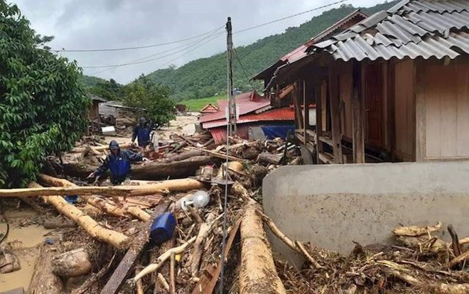 Xót xa cảnh tan hoang sau mưa lũ kinh hoàng tại bản Sa Ná ở Thanh Hóa Ảnh 2