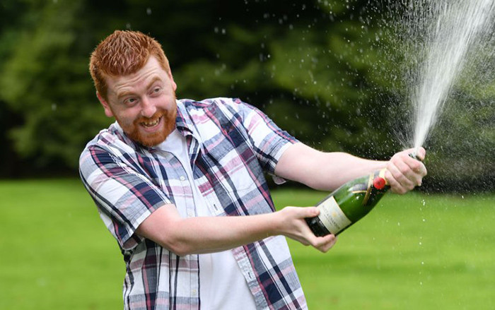 Trúng độc đắc, nhân viên Amazon này xin nghỉ việc và cái kết khiến ai cũng bất ngờ Ảnh 2