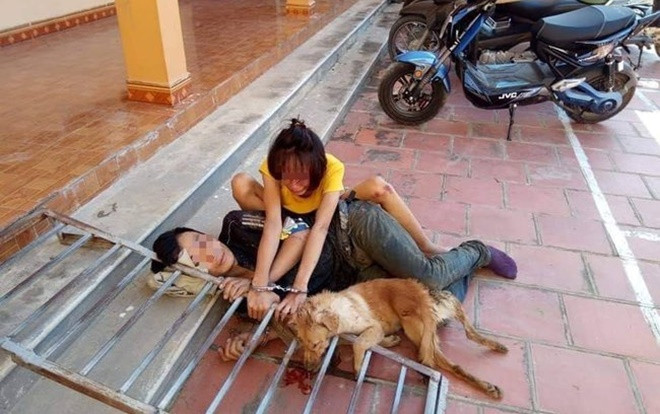 Đôi nam nữ vừa bị xử phạt vì ăn trộm chó, tiếp tục 'hành nghề' bị dân phát hiện và bắt giữ lúc sáng sớm Ảnh 2