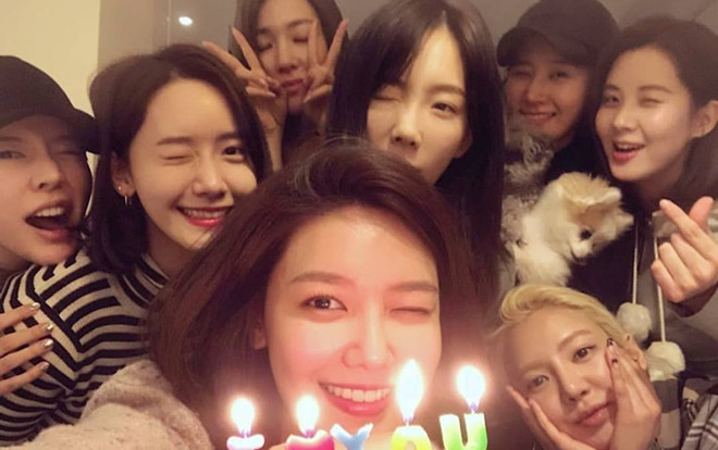 Hyoyeon chia sẻ về cuộc tái hợp gần nhất của SNSD, lần đầu hé lộ những câu chuyện 'động trời' trong group chat bí mật Ảnh 2