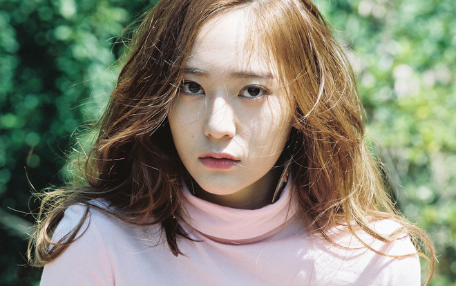 Kỉ niệm 10 năm thành lập, Krystal kể về lần ra mắt đẫm nước mắt của F(x) Ảnh 2
