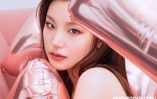 Chỉ cần thay đổi cặp chân mày mà Yeji (ITZY) đã trở nên cá tính và thu hút thế này đây Ảnh 2