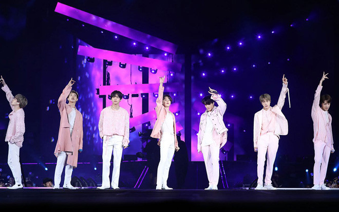 BTS nhận được lời mời hợp tác từ bảo tàng nghệ thuật Pompidou (Pháp): Liệu sẽ có 1 MV comeback huy hoàng tại kinh đô ánh sáng? Ảnh 2