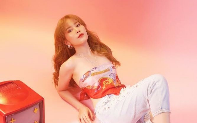 Nam Em tung bộ ảnh đẹp như gái Hàn, kích thước trang phục mới là điều chú ý Ảnh 2