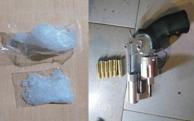 Bắt nhóm đối tượng mang súng và tàng trữ trái phép chất ma túy ở Đồng Tháp Ảnh 2