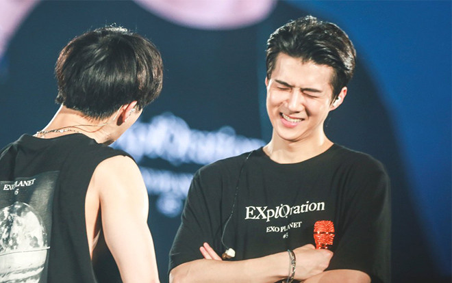 Tiết lộ lí do không thể ngủ một mình, Sehun (EXO) khiến fan trầm trồ bởi sự ngọt ngào dành cho các anh Ảnh 2