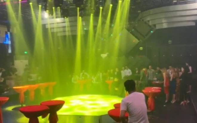 Hơn 100 thanh niên nam nữ sử dụng ma túy trong quán bar Diamond Luxury ở Bình Dương Ảnh 2