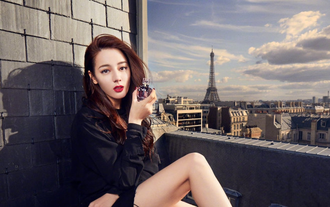 Rộ tin Địch Lệ Nhiệt Ba sẽ trở thành minh tinh mê trai của phim 'Đẹp trai là số một'! Ảnh 2