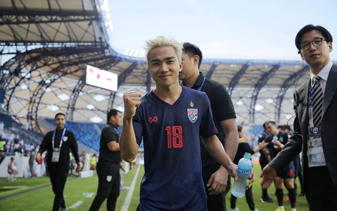 CĐV Thái Lan tin đội nhà đánh bại Việt Nam chỉ với 2 tiền đạo Ảnh 2
