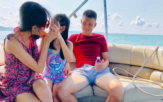 Thủy Tiên than thở kiếp đẻ thuê, con gái xin tiền để cho bố tiêu vì sợ ‘nghèo’ Ảnh 2