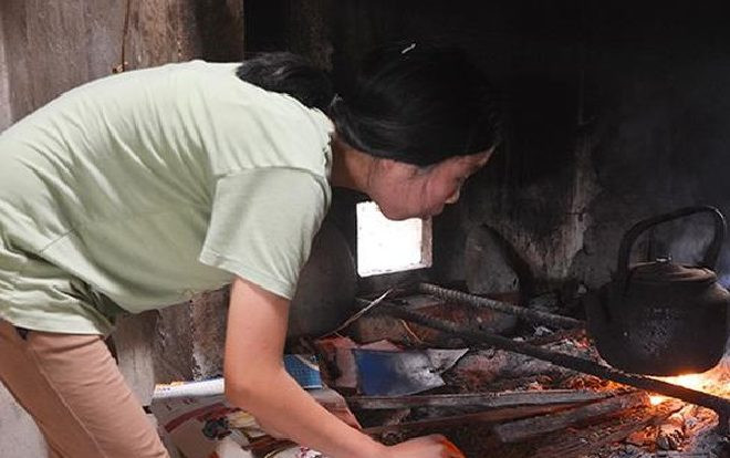 Gia cảnh đáng thương của nữ sinh nghèo Hà Tĩnh đỗ ĐH Dược: Bố vừa mất, mẹ thì bị ung thư Ảnh 2