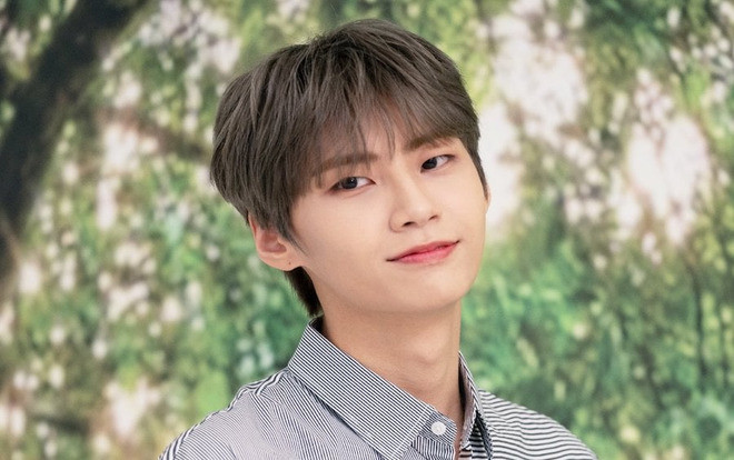Lee Jinhyuk - thực tập sinh được tìm kiếm nhiều nhất sau khi Produce X 101 kết thúc sẽ ra mắt solo Ảnh 2