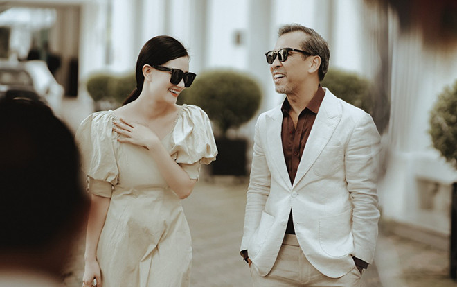 Sự quyến rũ khó tả bằng lời trong vẻ thô mộc của thời trang vải đũi Ảnh 2