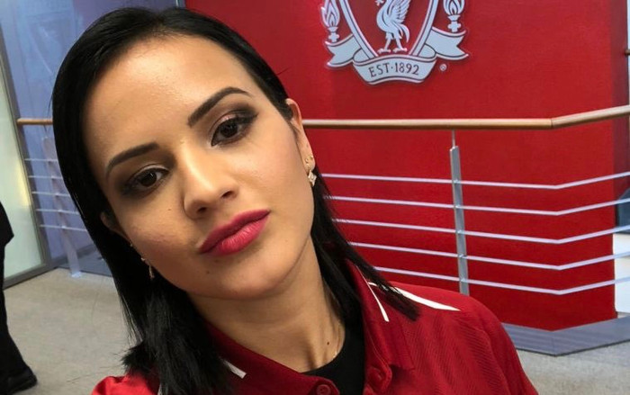 Bạn gái sao Liverpool bất ngờ thừa nhận mê Ronaldinho như điếu đổ Ảnh 2