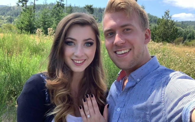 Chuyện tình ngọt ngào của cô gái mất trí nhớ yêu chính người chồng lại từ đầu Ảnh 2