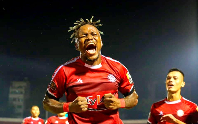 Thắng nhọc nhằn SLNA, TP.HCM tiếp tục đua vô địch với Hà Nội Ảnh 2