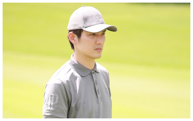 Ở tuổi 45 Chung Hán Lương vẫn đẹp trai phong độ như chàng luật sư 'Hà Dĩ Thâm' ngày nào Ảnh 2