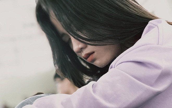 Xuất hiện trong loạt ảnh ngủ gật cực xinh, nữ sinh ĐH Tôn Đức Thắng khiến CĐM 'đốn tim' và liên tục truy tìm 'info' Ảnh 2