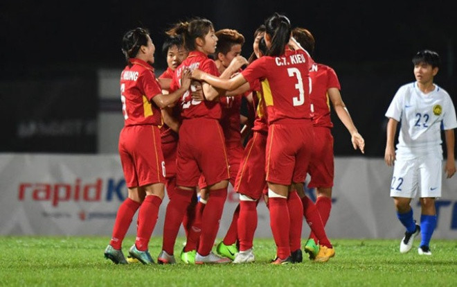 CĐV Thái Lan: 'Cả nữ lẫn nam đều thua Việt Nam, sao khổ thế này?' Ảnh 2