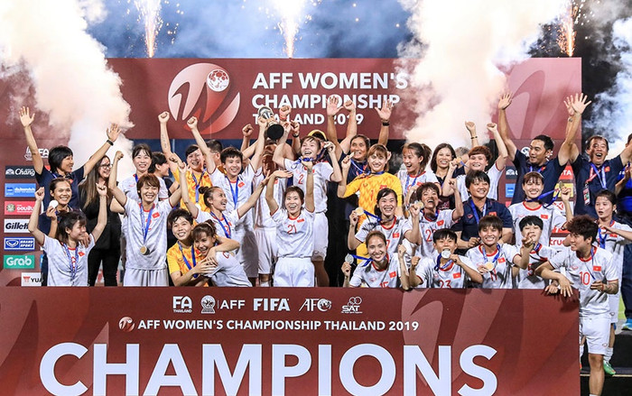 Những khoảnh khắc đáng nhớ của tuyển nữ Việt Nam trong ngày hạ Thái Lan Ảnh 2