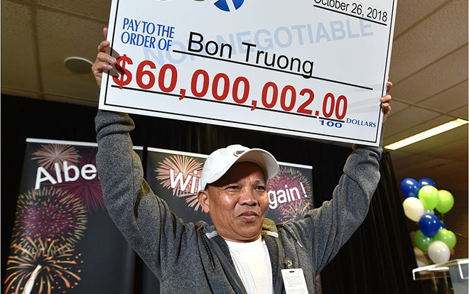 Mua cùng một dãy số suốt 30 năm, người đàn ông gốc Việt trúng độc đắc hơn 1000 tỷ Ảnh 2