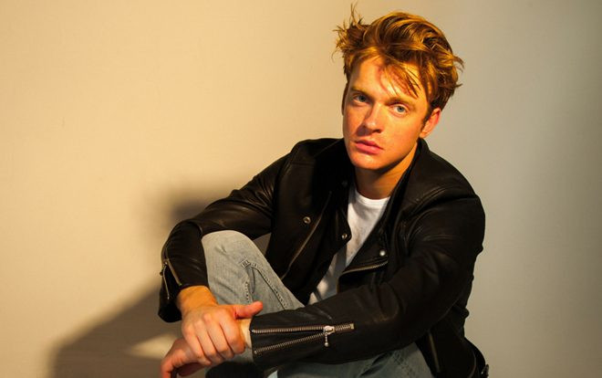 Ngoài Demi Lovato và Camila Cabello đã có thêm 3 ngôi sao đình đám khác hiện đang hợp tác với anh trai Billie Eilish Ảnh 2