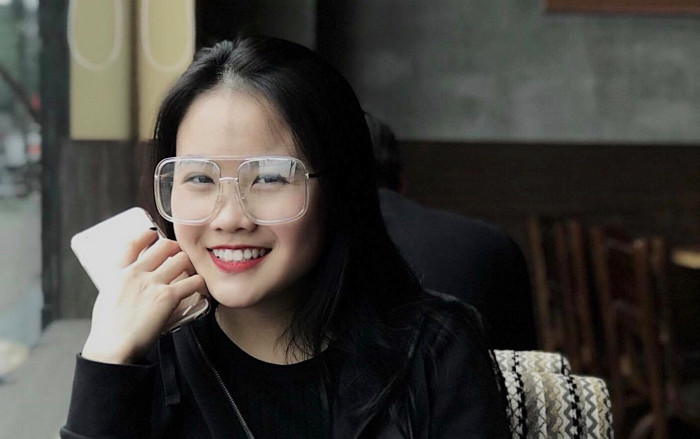 Bạn gái Đoàn Văn Hậu kém xinh so với vợ hậu vệ ĐT Thái Lan Ảnh 2