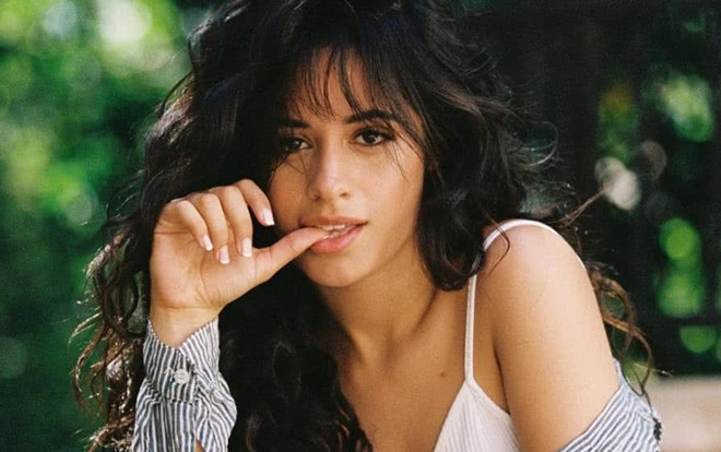Camila Cabello hóa nữ hoàng Hy Lạp trong teaser ca khúc mới: Một kỷ nguyên 'hường phấn' sắp bắt đầu? Ảnh 2