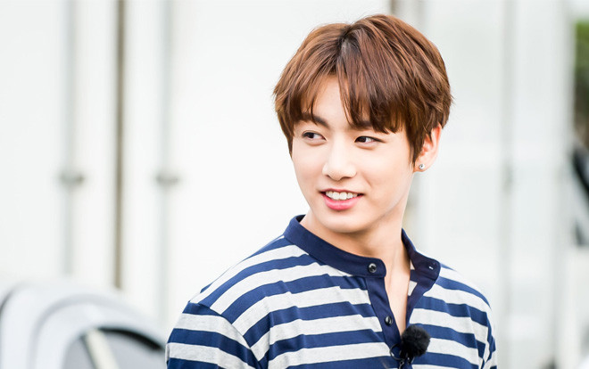 Chỉ là hát vu vơ vài câu vui nhộn, Jungkook (BTS) nhanh chóng 'tung hoành' Twitter bởi giọng ca tuyệt vời của mình Ảnh 2