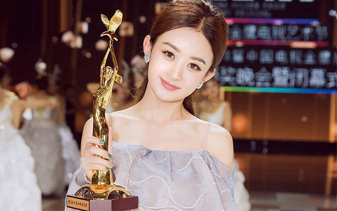 Bước nhảy khi trở lại sự nghiệp của Triệu Lệ Dĩnh: Hợp tác với đạo diễn 'Chân Hoàn truyện' liệu có phải là con đường đúng đắn? Ảnh 2