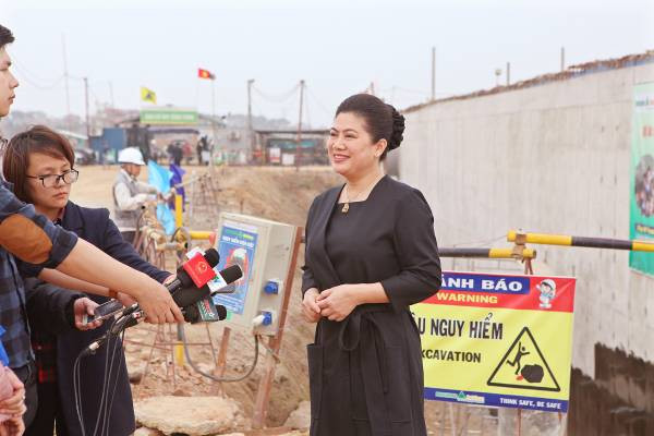 Shark Đỗ Liên - Nữ tướng 'cá mập' đang thu hút sự chú ý và yêu mến không thua kém gì Shark Linh