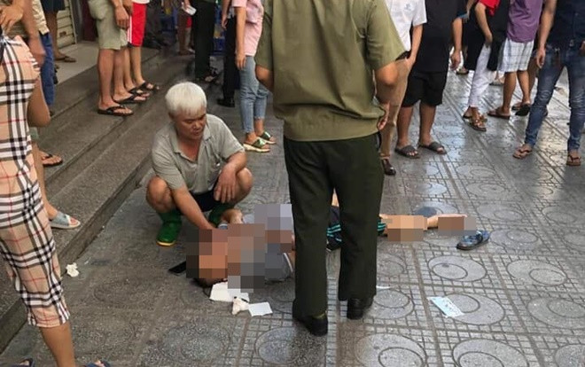 Hé lộ nguyên nhân hộp bưu phẩm phát nổ ở chung cư Linh Đàm khiến 3 người bị thương Ảnh 2