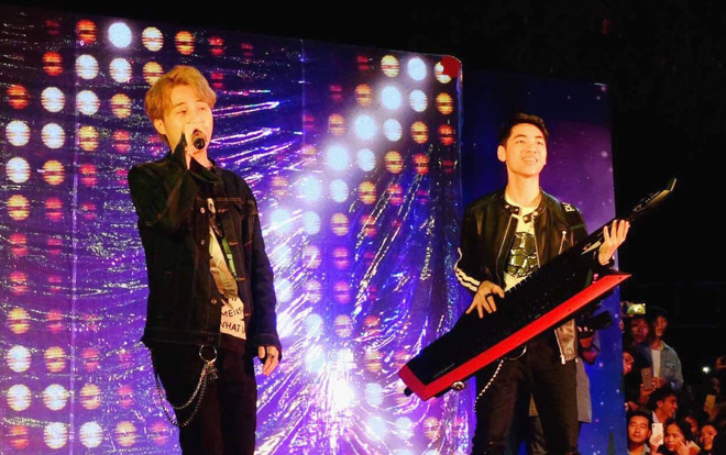 Clip hot: K-ICM và Jack mướt mồ hôi, khiến hàng ngàn khán giả 'đảo điên' với bản live demo lần đầu nhưng vẫn… chưa biết gọi tên Ảnh 2