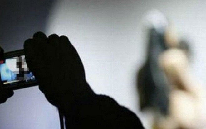 Nam thanh niên dùng clip 'nóng' đe dọa, uy hiếp bạn gái cũ phải đưa 500 triệu đồng Ảnh 2