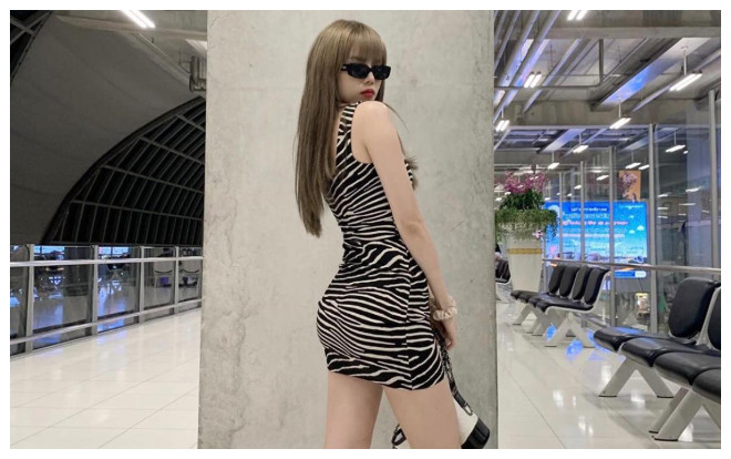 Thiều Bảo Trâm đăng hình khoe dáng cùng caption gây war với nhiều 'mỹ nhân photoshop' Ảnh 2