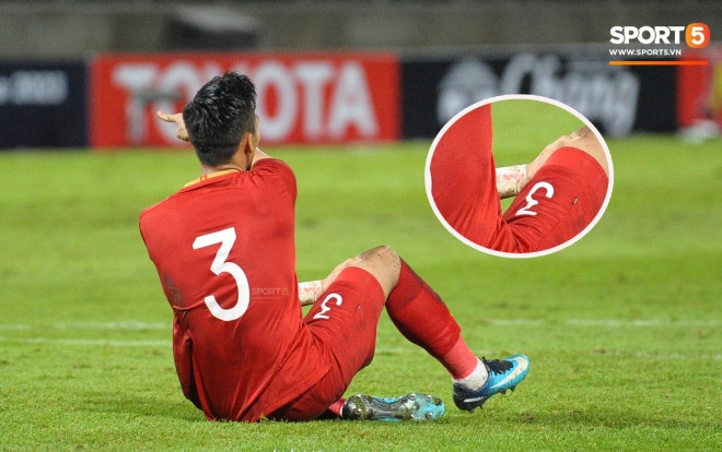 Bà xã Quế Ngọc Hải 'than thở' bị mất chồng vì chàng đội trưởng viết tên 'người ấy' lên tay khi ra sân thi đấu Ảnh 2