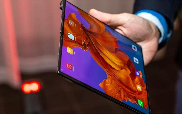 Đối thủ lớn nhất của Samsung Galaxy Fold cũng rục rịch lên kệ Ảnh 2