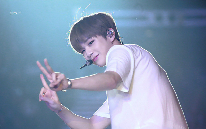 Chỉ với hành động đáng quý này, Kang Daniel tiếp tục tạo ấn tượng tuyệt vời với fan bởi tính cách của mình Ảnh 2