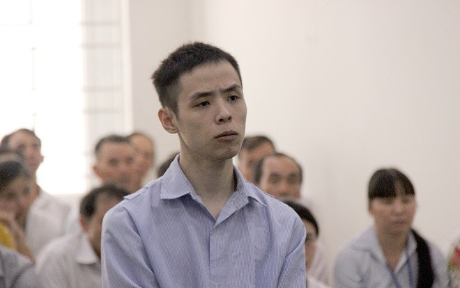 Kẻ chặn đường đâm nữ nhân viên spa suýt mất mạng rồi đăng Facebook vì níu kéo tình cảm bất thành bị tuyên phạt 15 năm tù Ảnh 2