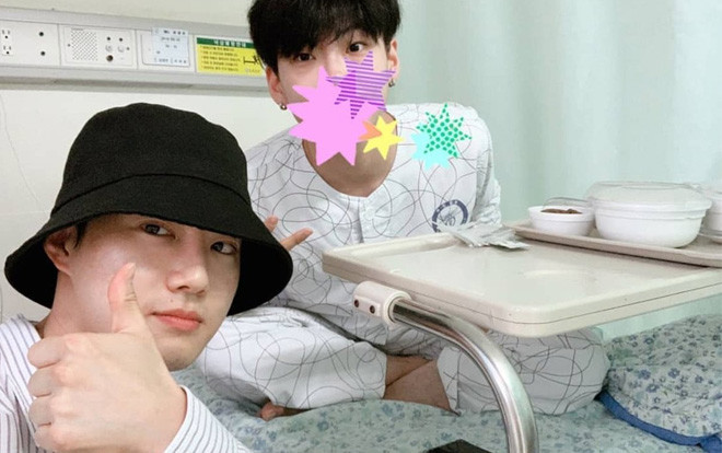 Suho (EXO) gây chú ý về sự ấm áp khi đích thân đến bệnh viện thăm vũ công của mình Ảnh 2