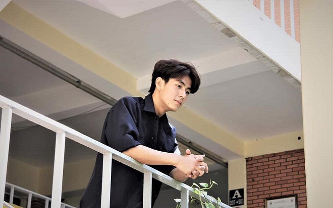 Nam sinh ĐH Sư phạm kỹ thuật TP.HCM cuốn hút với vẻ ngoài đầy nam tính, tiết lộ bất ngờ về mẫu bạn gái trong mơ Ảnh 2