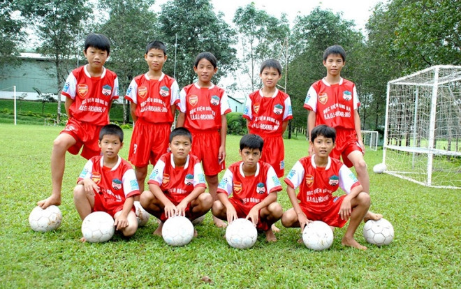 Báo Trung Quốc: BĐVN thành công nhờ bầu Đức mở Học viện, mời HLV Park Ảnh 2