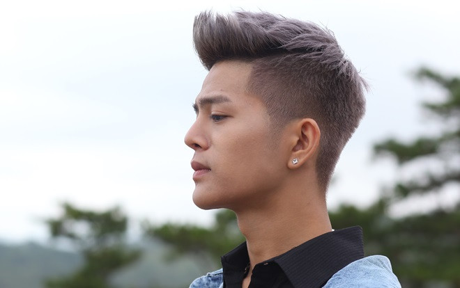 Sau 6 năm vắng bóng, Quang Anh Rhyder (Quán quân The Voice Kids 2013) chính thức comeback với hình ảnh soái ca nam tính Ảnh 2