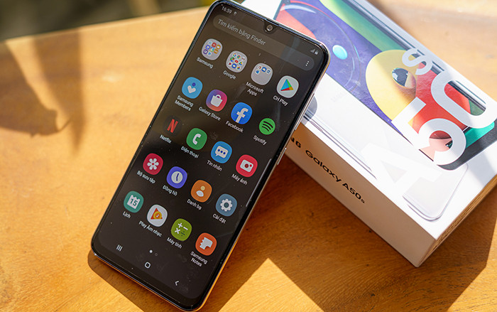 Mở hộp 'tân binh' tầm trung Samsung Galaxy A50s ở Việt Nam: mặt lưng sang chảnh, camera 'khủng' và pin 4.000 mAh Ảnh 2