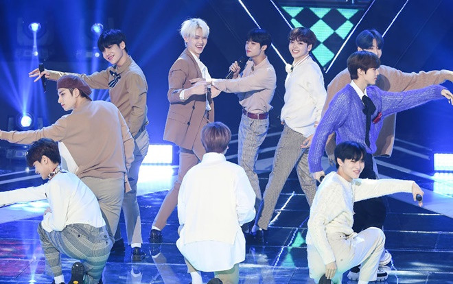 Vượt thành viên Mamamoo, X1 thắng cúp thứ 8 chỉ sau 3 tuần debut Ảnh 2