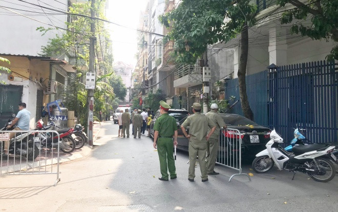 Hé lộ nguyên nhân nam thanh niên đâm bạn gái và bạn cùng nhà trọ tử vong rồi nhảy từ tầng 5 xuống đất tự tử Ảnh 2