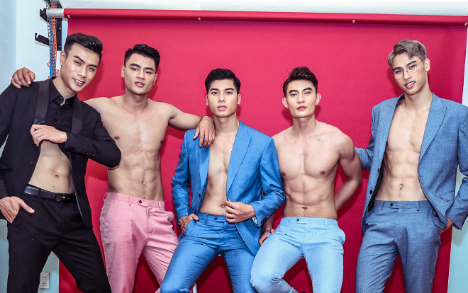 Top 5 Mister Vietnam 2019 vạch áo, khoe cơ bụng 6 múi, Hữu Đạt cover Hồng nhan 'siêu ngầu' Ảnh 2