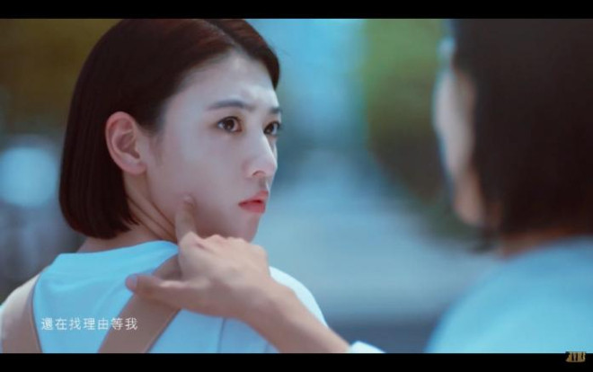 Nhan sắc đẹp thánh thiện của mỹ nhân trong MV mới của Châu Kiệt Luân khiến fan truy tìm ráo riết Ảnh 2